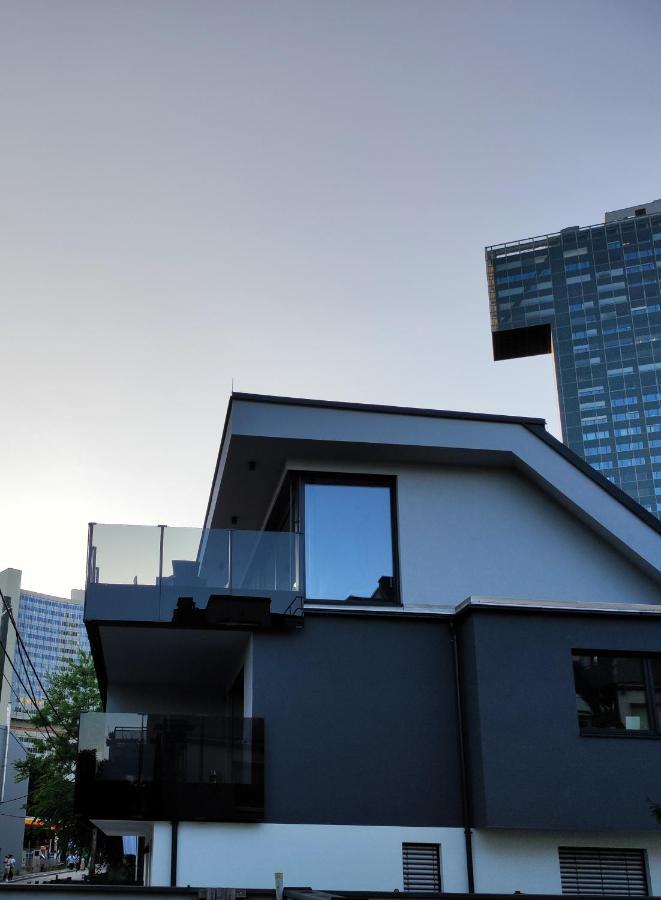 Luxurioeses Penthouse Mit Blick Auf Die Uno-City Und Dem Kaiserwasser. 3Schlafzimmer, 2 Baeder, Privat Lift Ins Apartment Βιέννη Εξωτερικό φωτογραφία