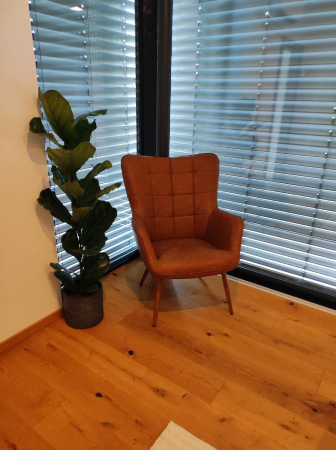 Luxurioeses Penthouse Mit Blick Auf Die Uno-City Und Dem Kaiserwasser. 3Schlafzimmer, 2 Baeder, Privat Lift Ins Apartment Βιέννη Εξωτερικό φωτογραφία